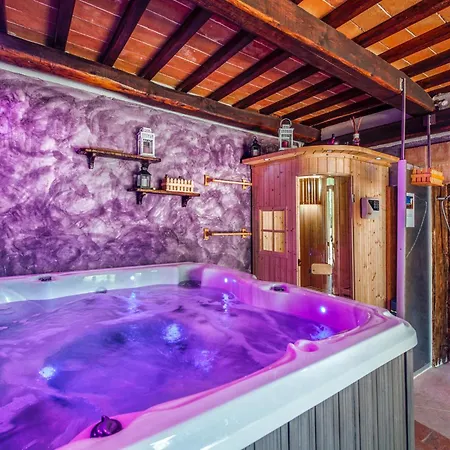 In Castiglione Dorcia With Sauna
